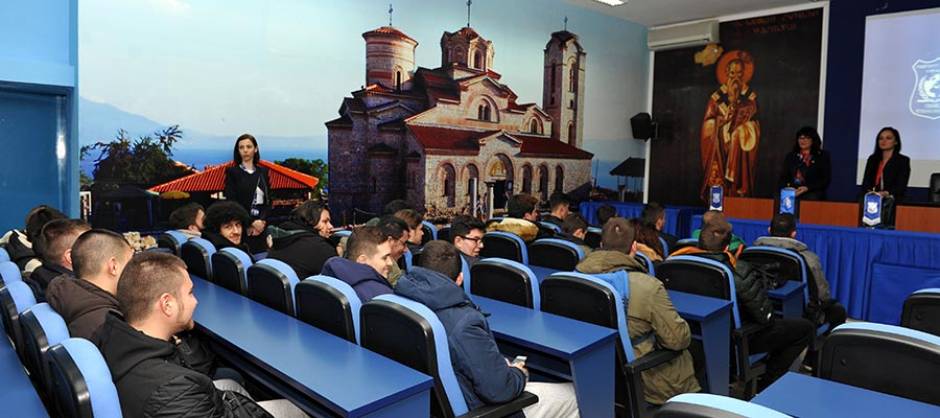 GRADUATES OF THE "8-M SEPTEMBER" HIGH SCHOOL OF SKOPJE VISIT UTMS