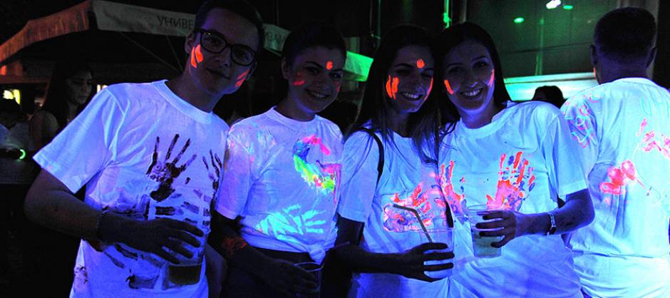 UNIQUE STUDENT PARTY AT UTMS ON THE THEME: GLOW IN THE DARK PARTY