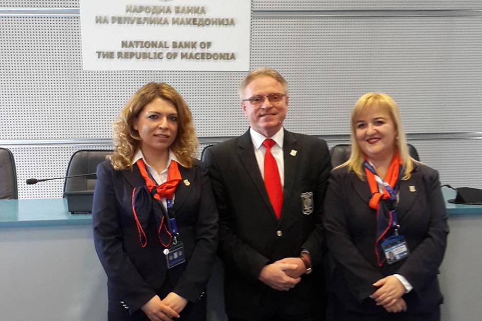 UTMS WITH PRESENTATION OF THE 24 TH SESSION OF THE CLUB OF THE RESEARCHES AT THE NATIONAL BANK OF MACEDONIA
