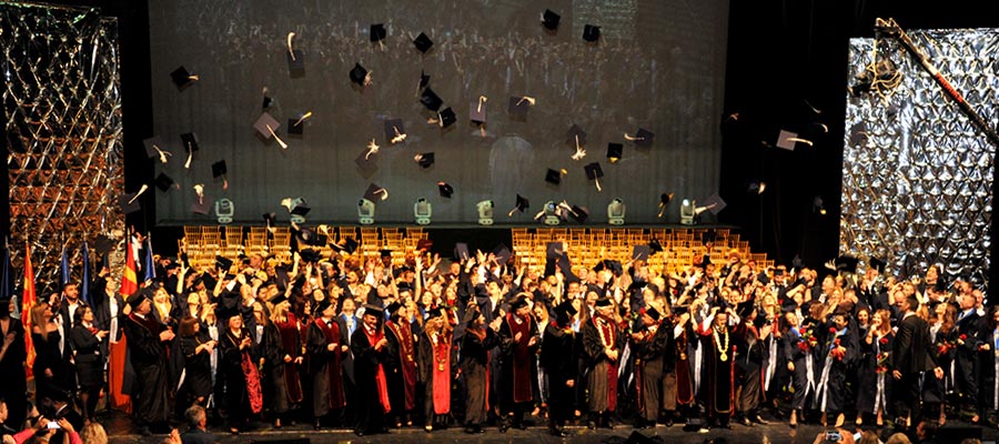 SOLEMN PROMOTION OF THE GRADUATES STUDENTS AND MASTERS OF UTMS