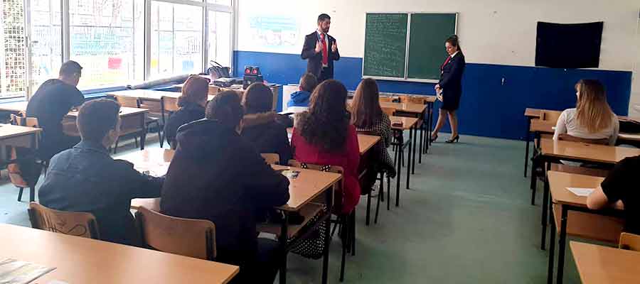 ПРОМОЦИЈА НА УТМС ПРЕД МАТУРАНТИТЕ ВО СУГС „ЈОСИП БРОЗ ТИТО” ВО СКОПЈЕ