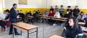 НАШИОТ ТИМ ВО ПОСЕТА НА СРЕДНОШКОЛЦИТЕ ОД СУГС „ВЛАДО ТАСЕВСКИ“ ВО СКОПЈЕ!